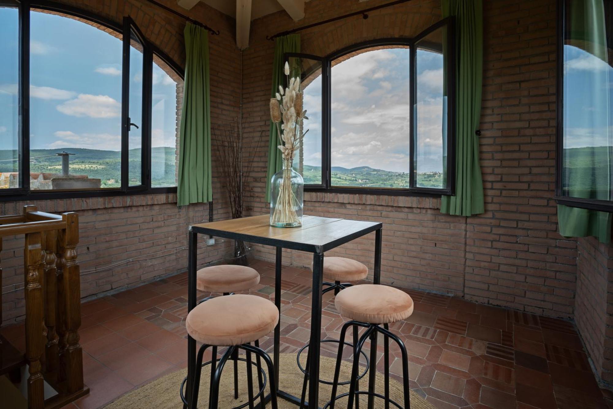 Agriturismo Castello Di Montauto Сан-Джиминьяно Экстерьер фото